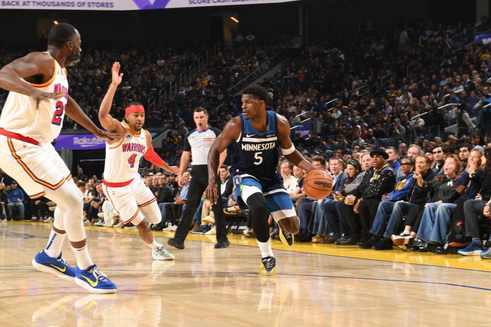 相比之下 相比之下